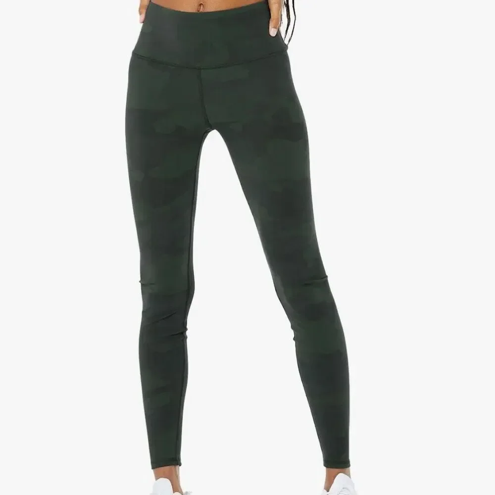 ALO Vapor Camo Leggings in Hunter Size S